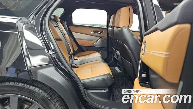 Land Rover Range Rover Velar 2019 — Şəkil 33/38