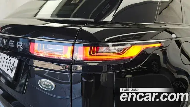 Land Rover Range Rover Velar 2019 — Şəkil 11/38