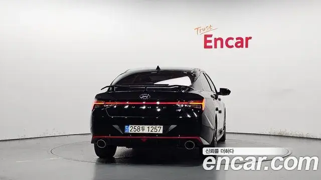 Hyundai The New Avante Hybrid 2022 — Photo 2/32