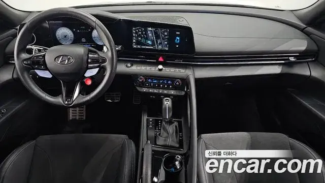 Hyundai The New Avante Hybrid 2022 — Photo 13/32