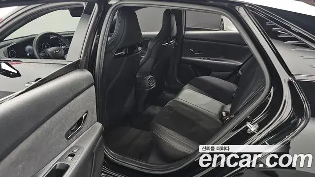 Hyundai The New Avante Hybrid 2022 — Photo 32/32