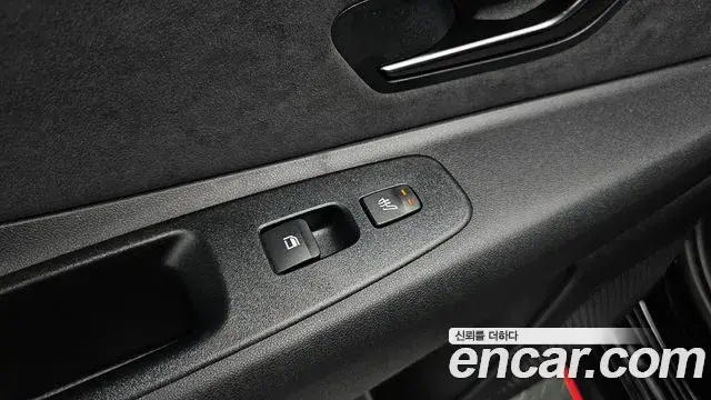 Hyundai The New Avante Hybrid 2022 — Photo 8/32
