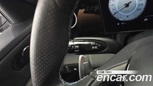 Hyundai The New Avante Hybrid 2022 — Photo 3/32