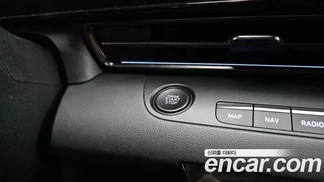 Hyundai The New Avante Hybrid 2022 — Photo 27/32
