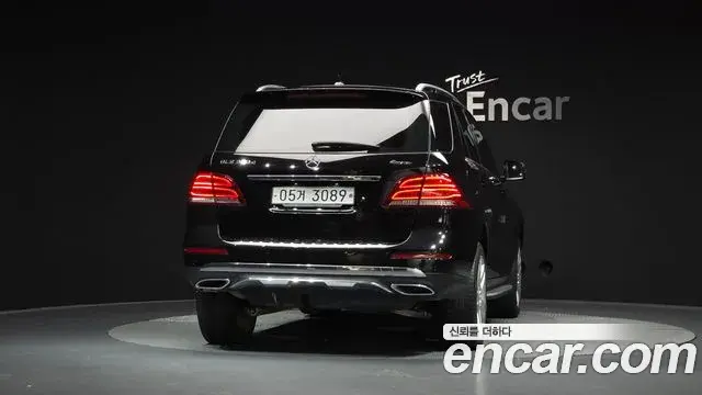 Mercedes-Benz GLE-Class 2018 — Фото 4/20