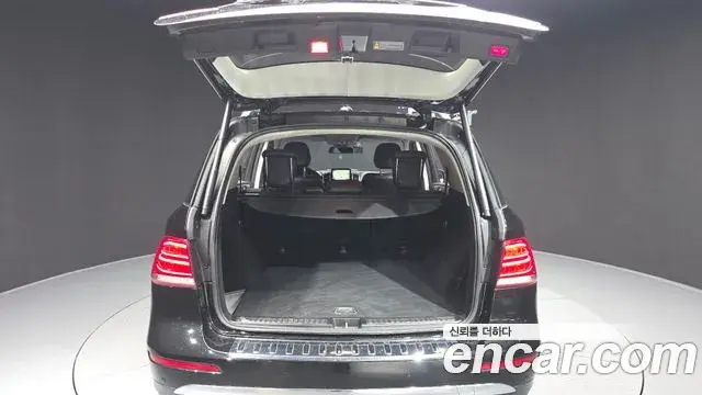 Mercedes-Benz GLE-Class 2018 — Фото 20/20
