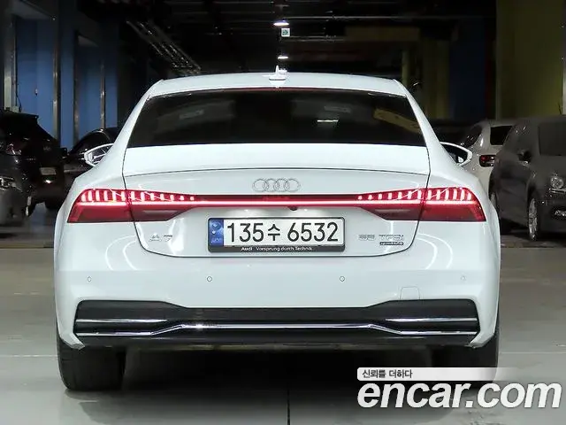 Audi A7 2020 — Фото 2/20