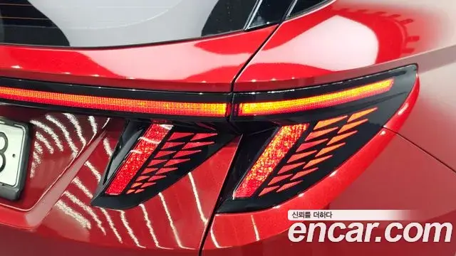 Hyundai Tucson Hybrid 2022 — Photo 6/36