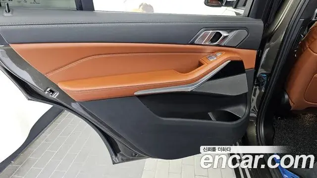 BMW X7 2023 — ფოტო 5/37