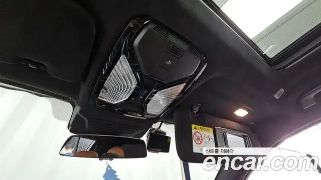 BMW X7 2023 — ფოტო 22/37