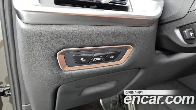 BMW X7 2023 — ფოტო 24/37