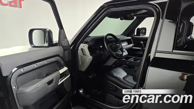 Land Rover Defender 2022 — Şəkil 9/20
