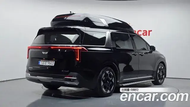 Kia Carnival 2024 — Şəkil 3/20