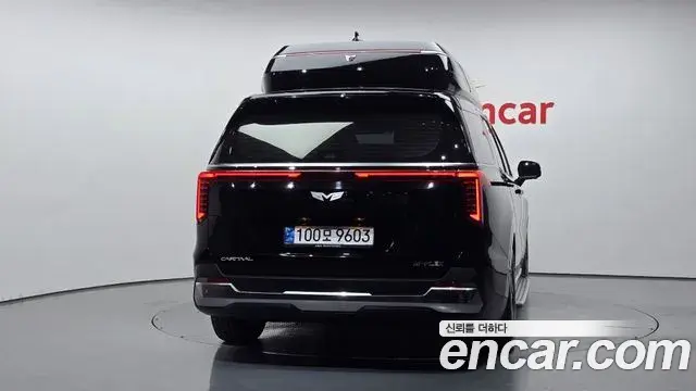 Kia Carnival 2024 — Şəkil 2/20