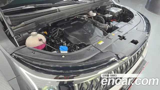 Kia Carnival 2024 — Şəkil 19/20
