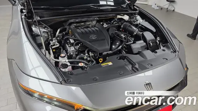 Toyota Crown Crossover 2024 — ფოტო 21/35