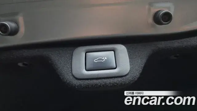 Toyota Crown Crossover 2024 — ფოტო 16/35