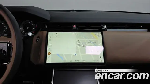 Land Rover Range Rover Velar 2024 — Şəkil 17/20