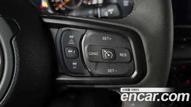Jeep Gladiator 2025 — Фото 15/20