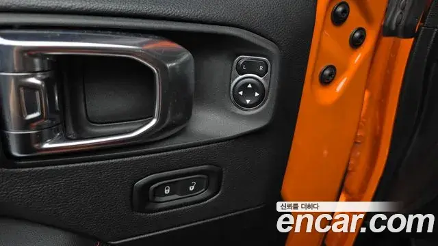Jeep Gladiator 2025 — Photo 24/30