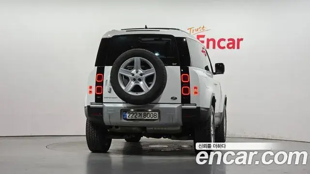 Land Rover Defender 2022 — Şəkil 15/20