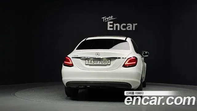 Mercedes-Benz C-Class 2020 — Фото 4/20