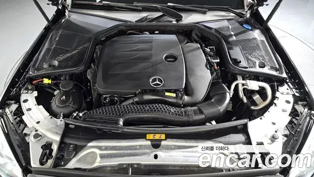 Mercedes-Benz C-Class 2023 — Фото 6/20