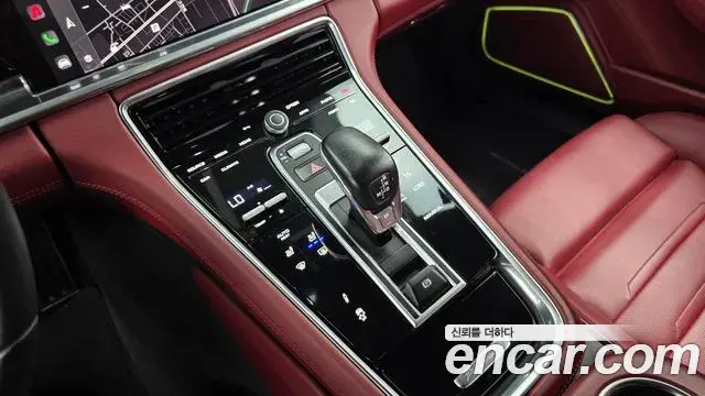 Porsche Panamera 2022 — Photo 34/35
