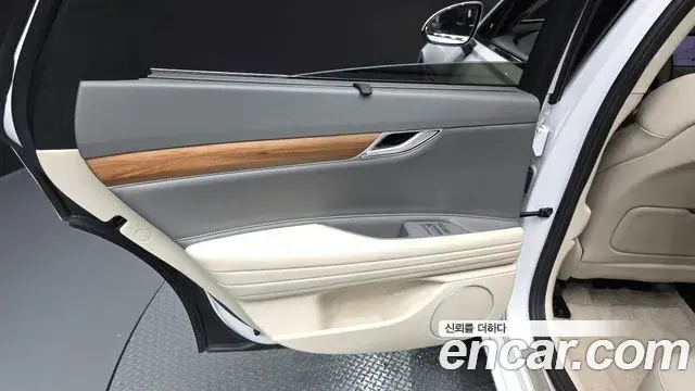 Genesis G80 2024 — Photo 19/32