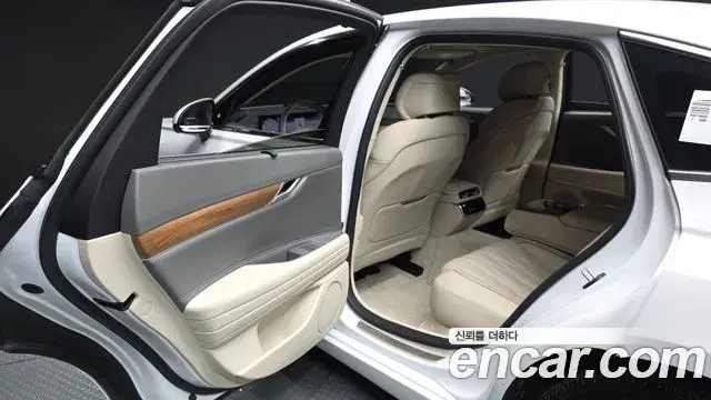 Genesis G80 2024 — Photo 27/32