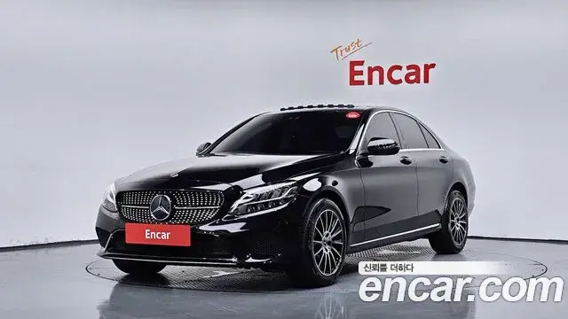 Mercedes-Benz C-Class 2019 — Photo 20/32