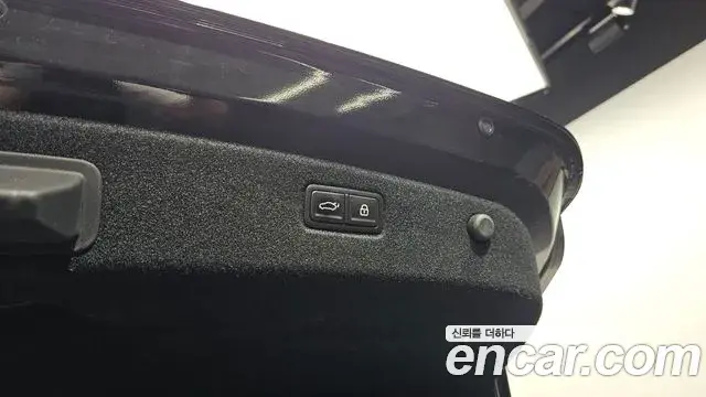 Kia The K9 2022 — Photo 20/20