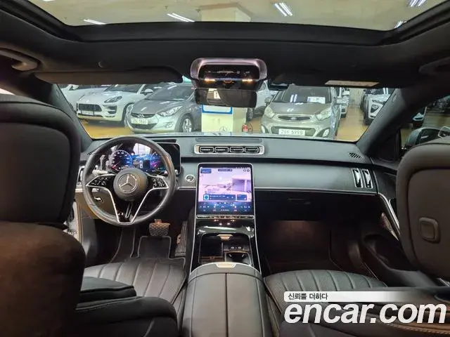 Mercedes-Benz S-Class 2022 — Photo 6/18