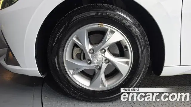 Hyundai The New Avante Hybrid 2020 — Şəkil 9/20