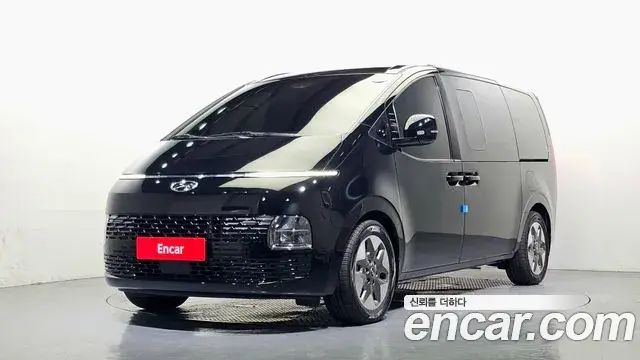 Hyundai Staria 2022 — Photo 1/20