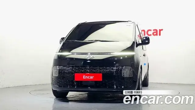 Hyundai Staria 2022 — Photo 3/20