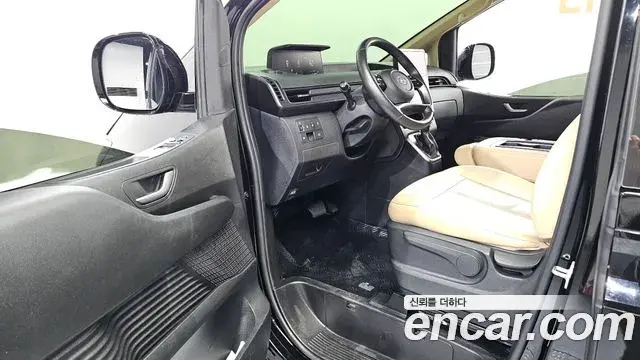 Hyundai Staria 2022 — Photo 10/20