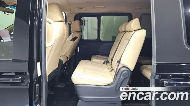Hyundai Staria 2022 — Photo 11/20