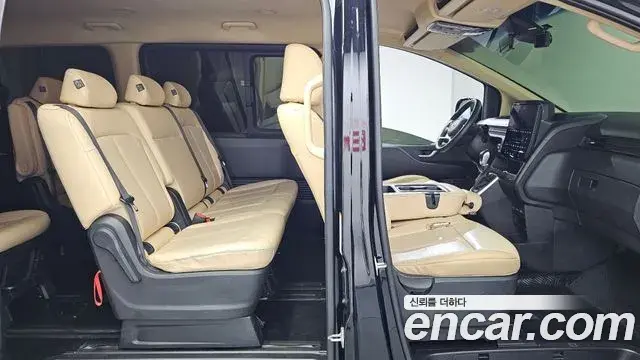 Hyundai Staria 2022 — Photo 12/20