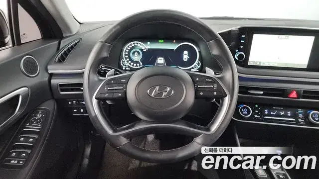 Hyundai Sonata 2022 — Фото 13/20