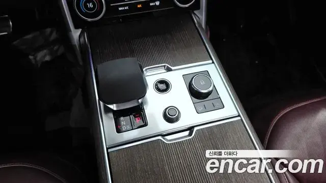 Land Rover Range Rover 2022 — Фото 9/20