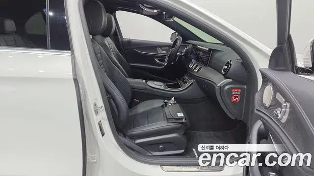 Mercedes-Benz E-Class 2022 — Şəkil 19/34