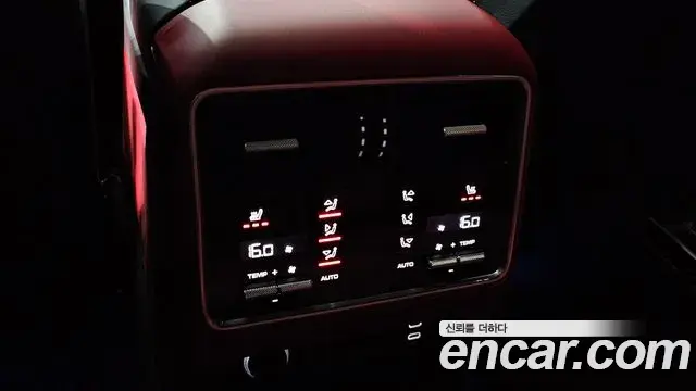 Porsche Cayenne 2022 — Photo 8/32