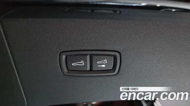 Porsche Cayenne 2022 — Photo 20/32