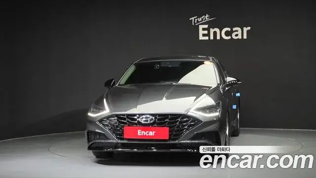 Hyundai Sonata Hybrid 2021 — Şəkil 16/20