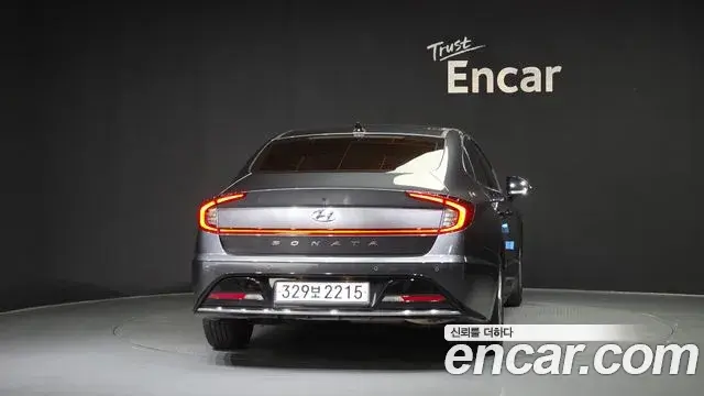 Hyundai Sonata Hybrid 2021 — Şəkil 9/20