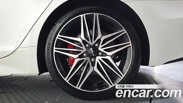 Kia Stinger Meister 2022 — Şəkil 37/39