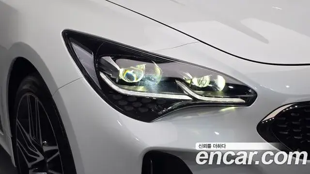 Kia Stinger Meister 2022 — Şəkil 11/39