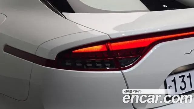Kia Stinger Meister 2022 — Şəkil 25/39