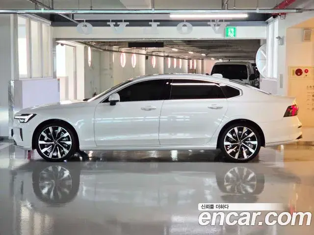 Volvo S90 2026 — ფოტო 9/20